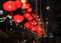 記憶里的那串街燈