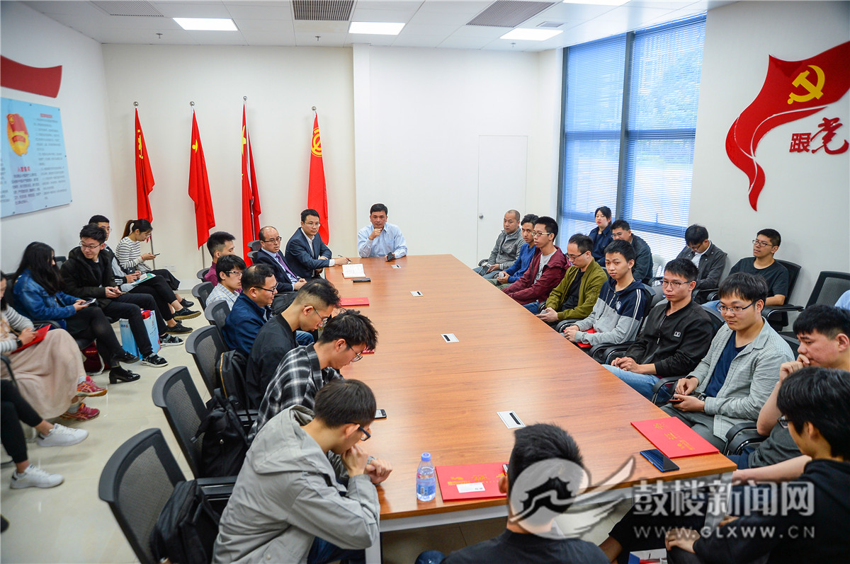 數字峰會成果落地鼓樓區(qū)，福州軟件園數字 人才工作站送出大禮包孵化數字精英