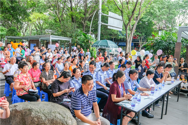廉潔慶中秋，共話鄰里情